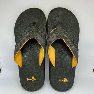 Sanuk Beer Cozy 2 Men’s Mesh Flip Flops size 9